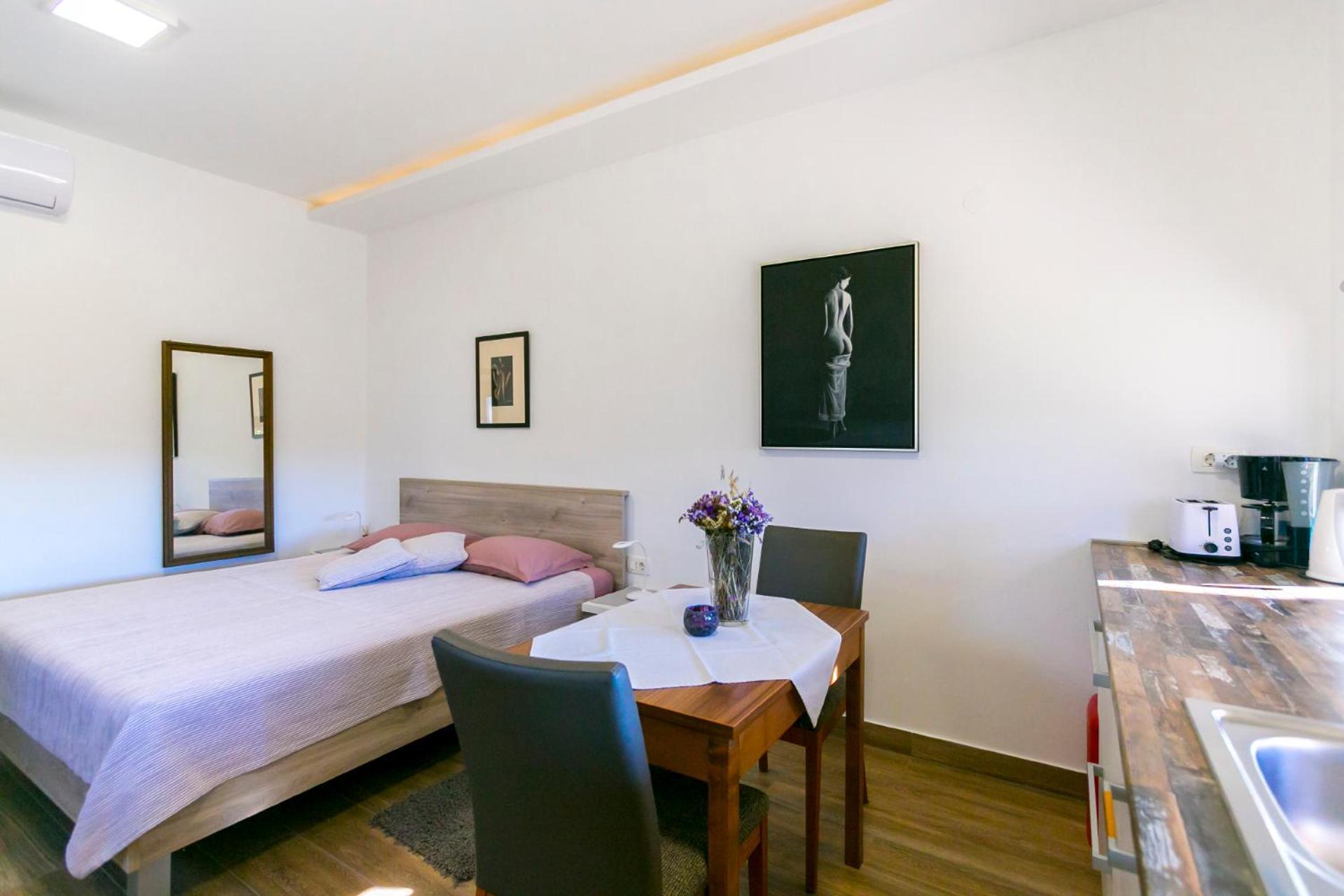 Elvira Hotell Medulin Exteriör bild